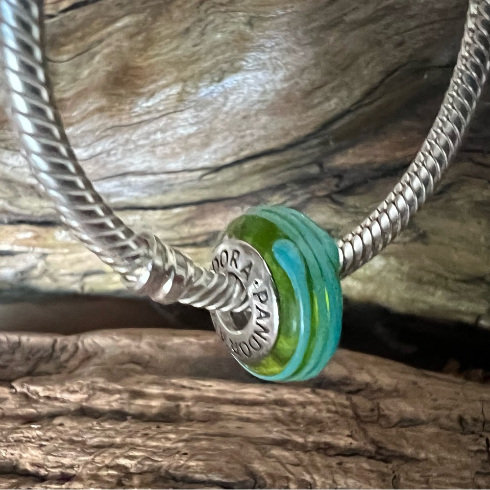 Authentic Vintage Pandora Murano Bead Glass Charm -Green Ribbon